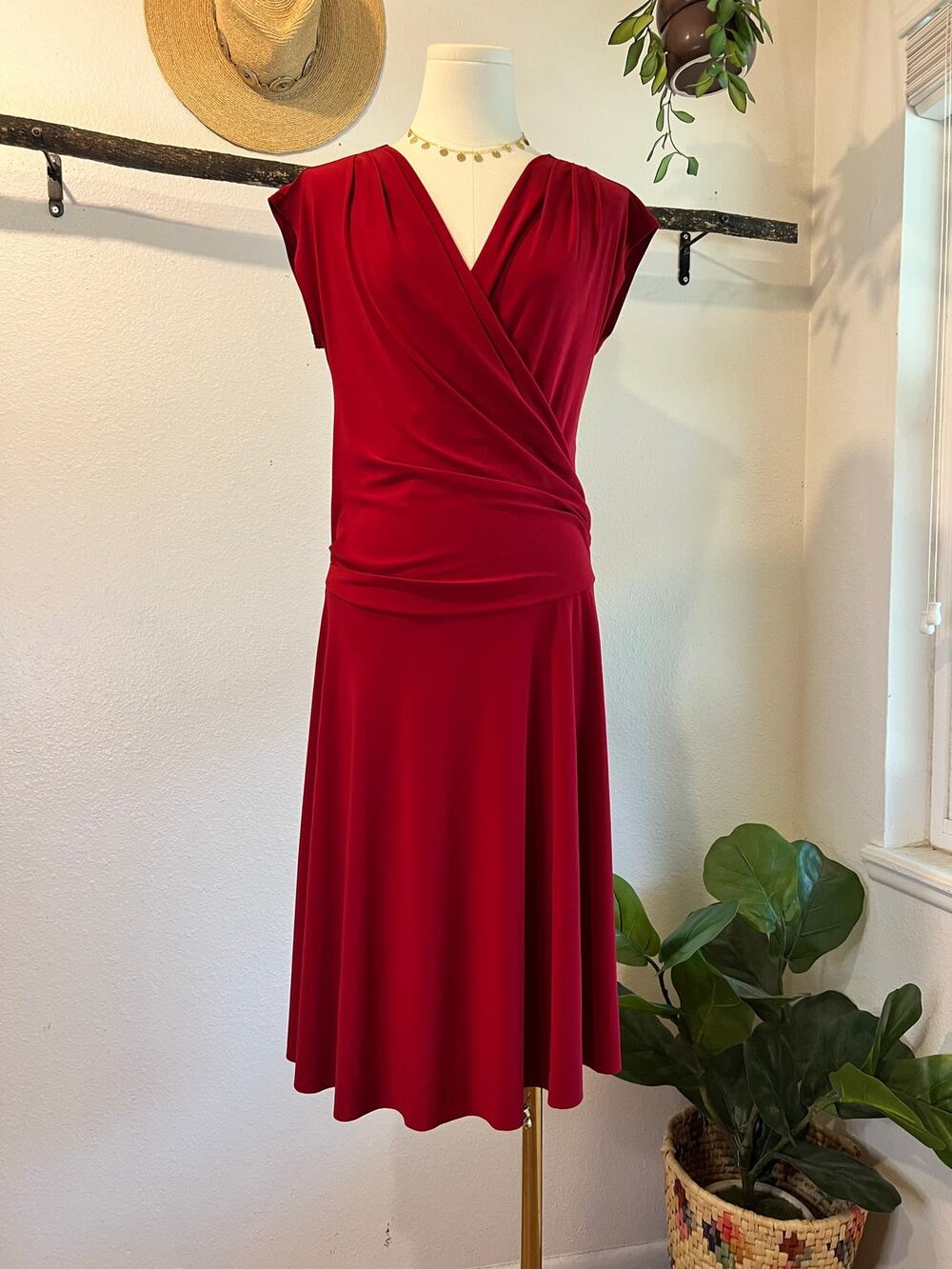 Y2K Red Stretchy Drop Waist Short Sleeve V Neck Dress Size Large USA